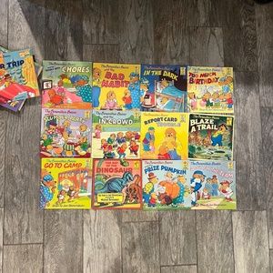 Vintage Berenstain Bears 23 Book Lot
